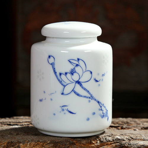 Jingdezhen White Porcelain Sealed Pot Ceramic Pattern Blue And White Porcelain Landscape Flower Tea Caddy