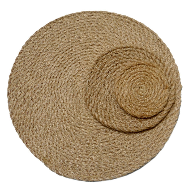 Flax straw round placemat